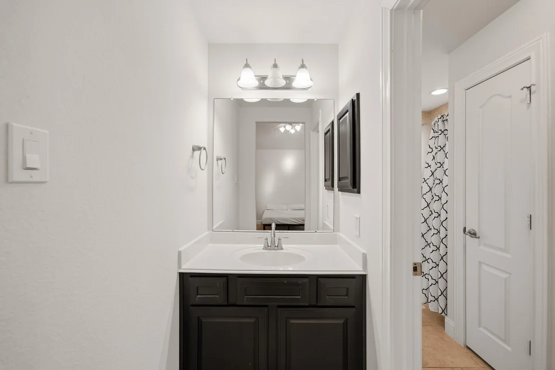 Photo of 3396 Wooded Lane