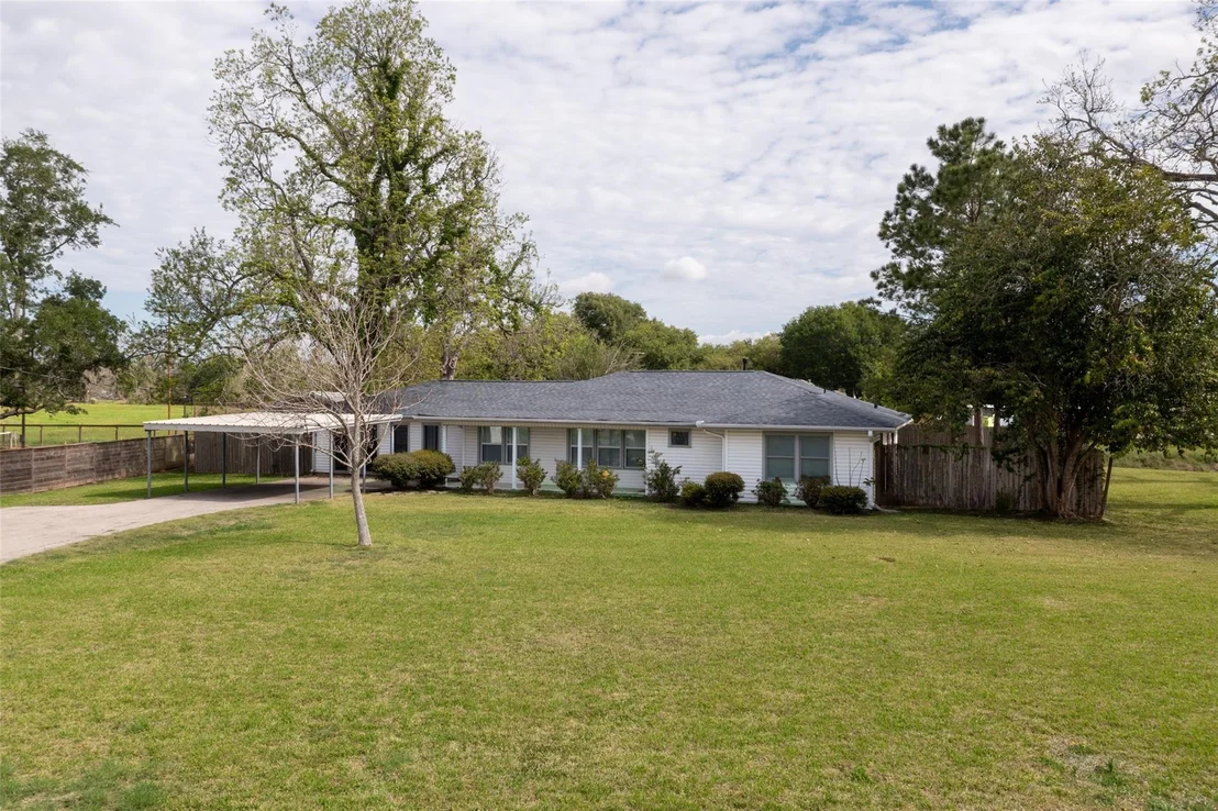 Photo of 1327 Hodges Lane