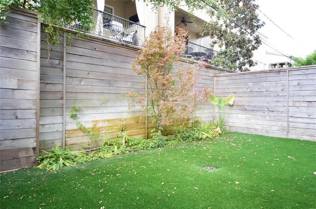 Photo of 2628 Greenbriar Drive