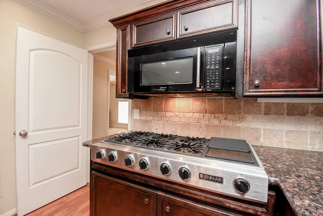 Photo of 426 Longview Drive