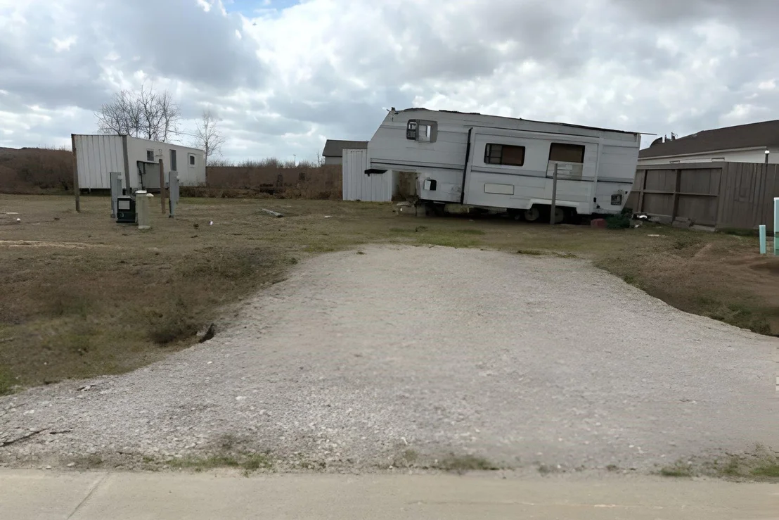 Photo of 1213 Road 5802