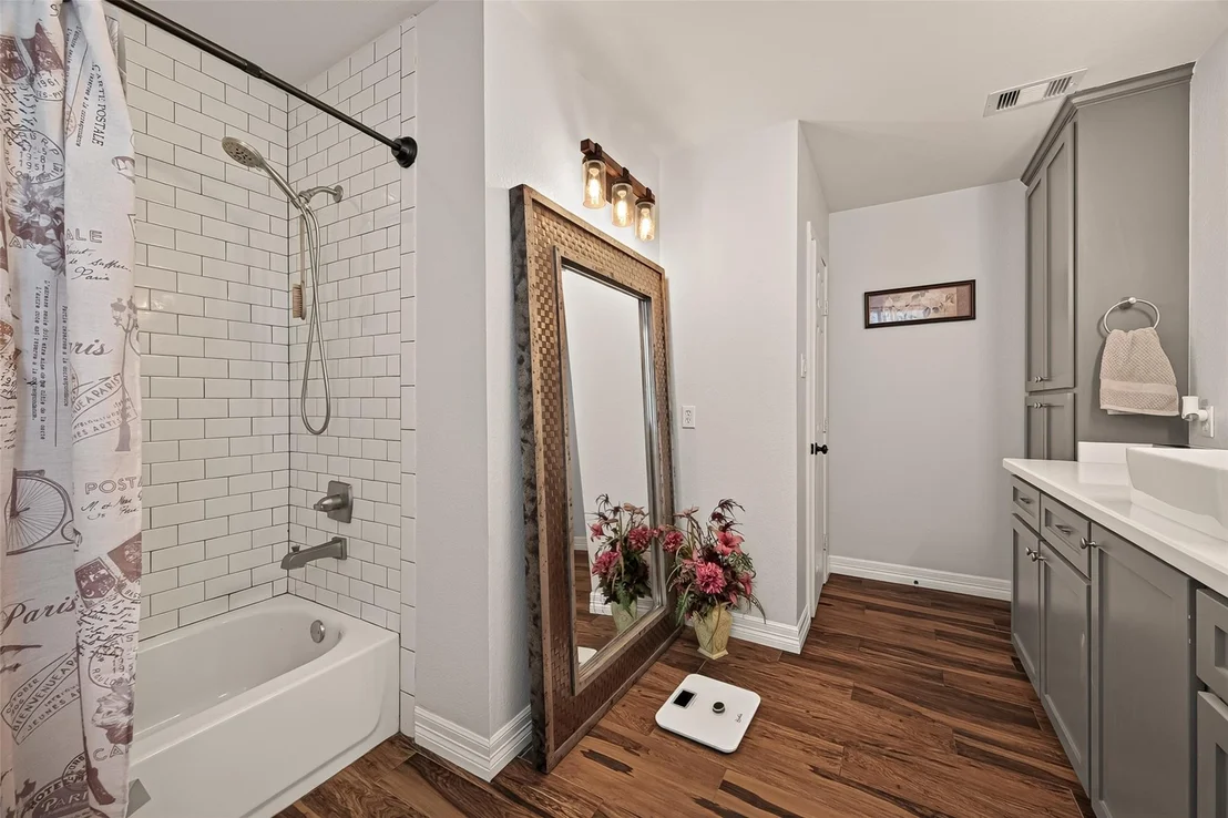 Photo of 5606 Highland Road