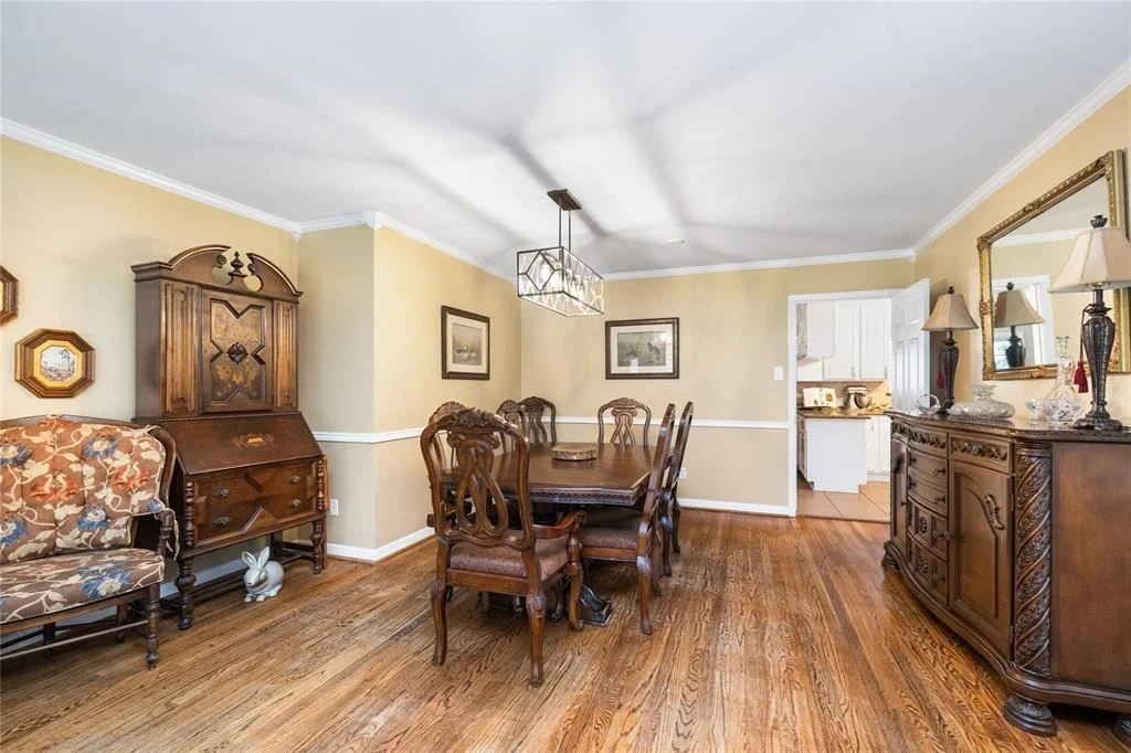 Photo of 1615 Shadow Bend Drive