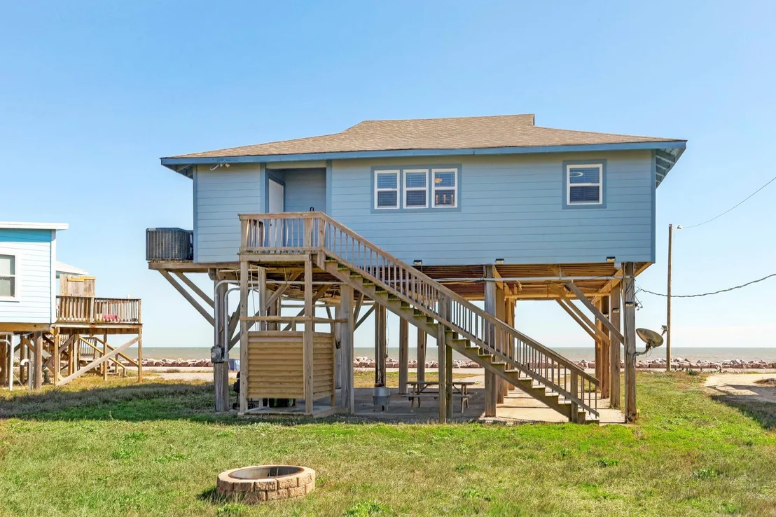 Photo of 814 Beach Drive
