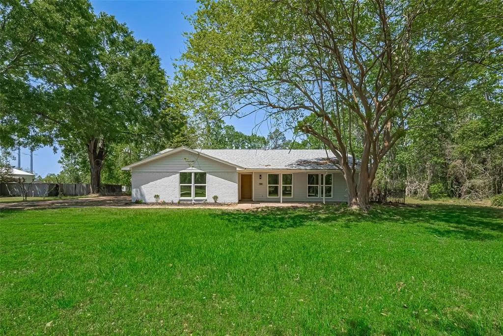 Photo of 23480 Mayer Road
