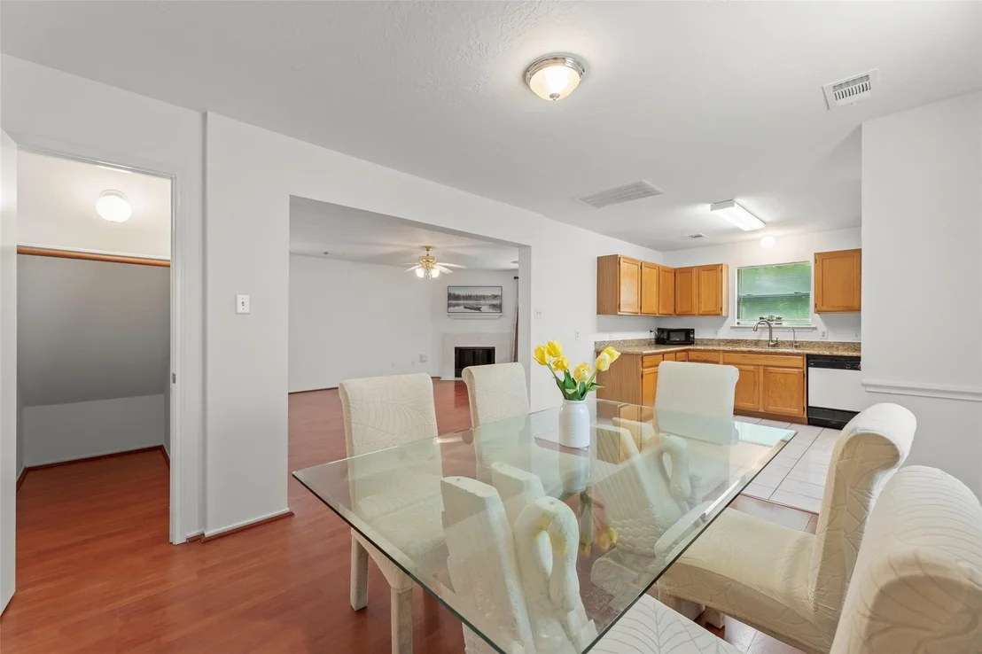 Photo of 8252 Golf Green Circle