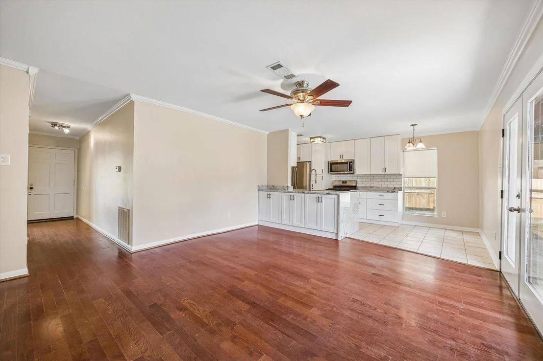 Photo of 6026 Golden Forest Drive