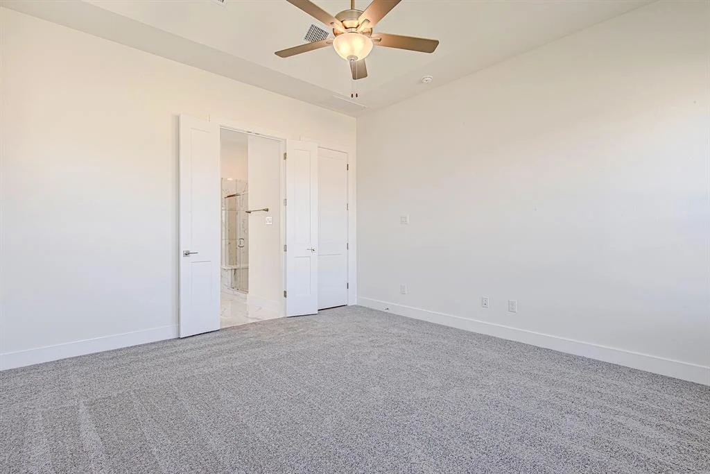 Photo of 205 Peninsula Point Drive