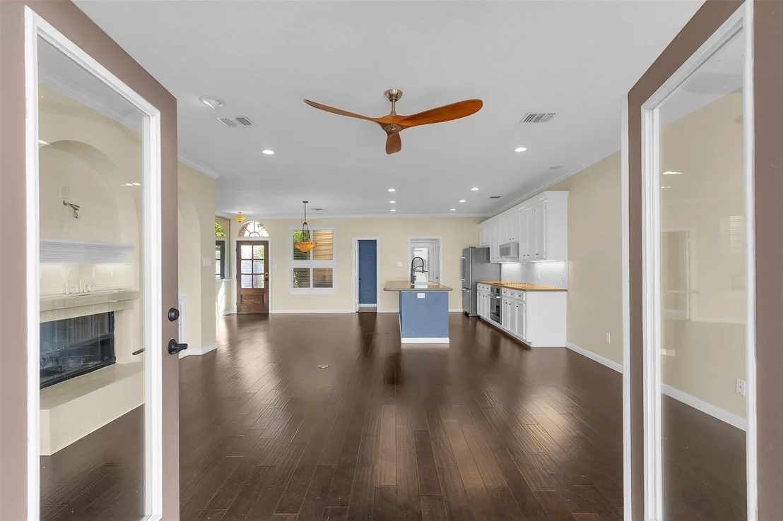 Photo of 1130 Lake View Drive