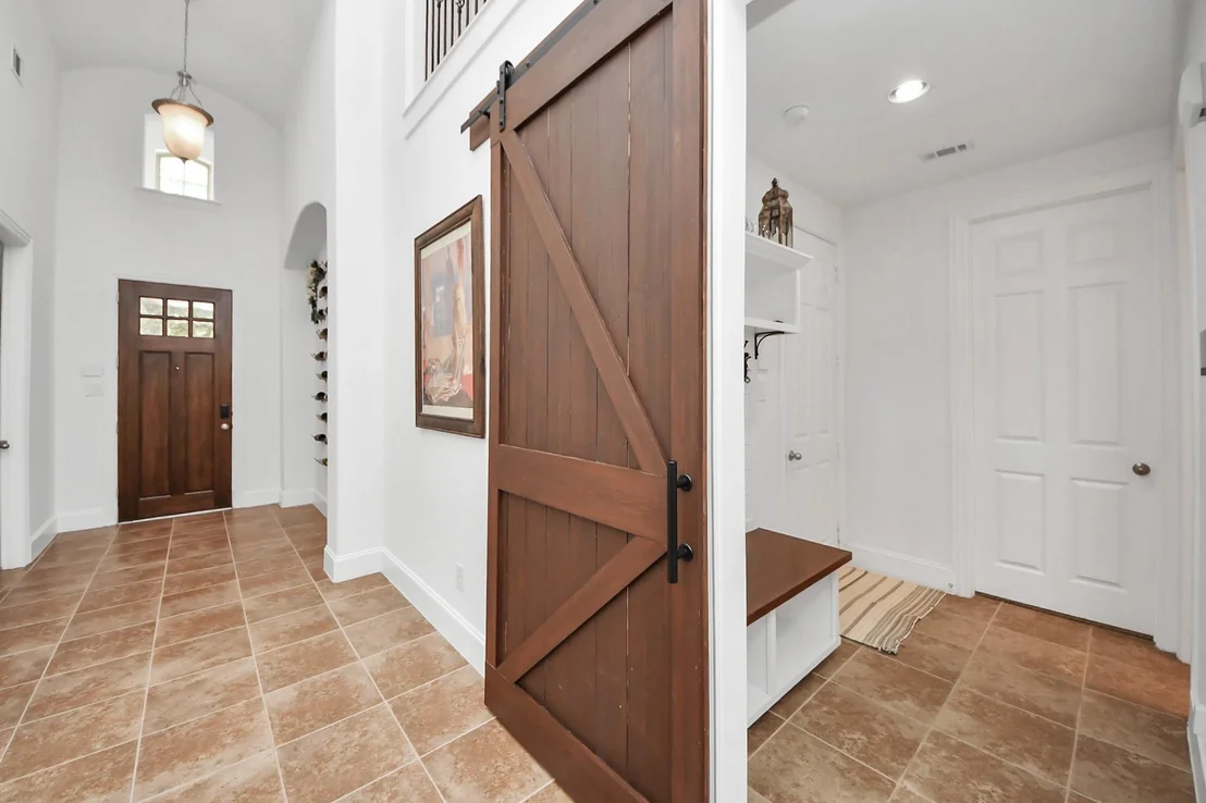 Photo of 2842 Walnut Crest Drive