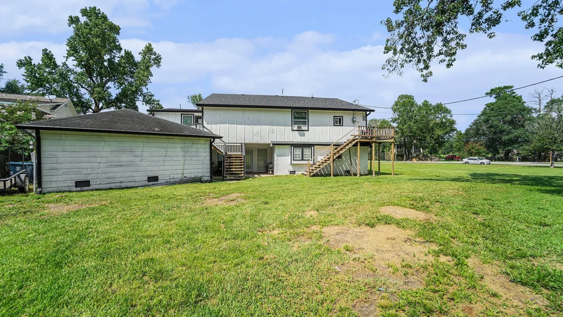 Photo of 302 Brook Hollow Drive