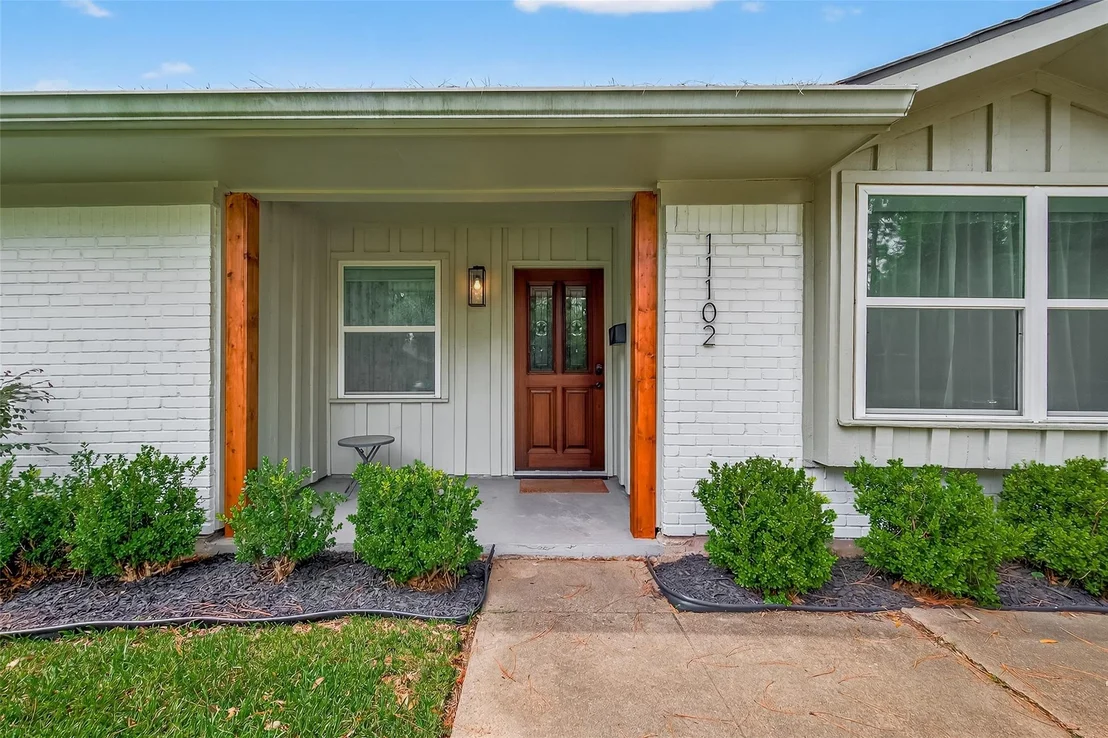 Photo of 11102 Endicott Lane