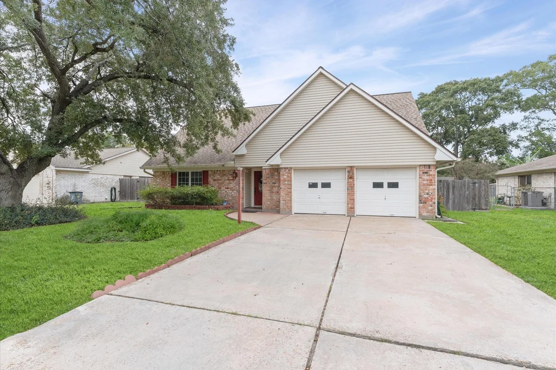 Photo of 12502 Maxim Drive