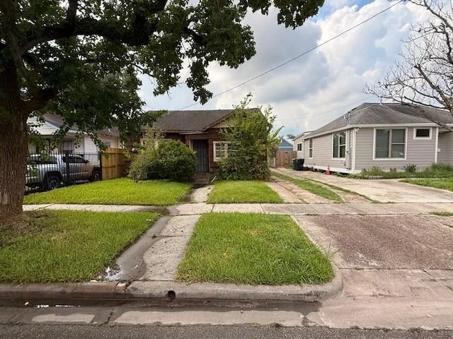 Photo of 5136 Leeland Street