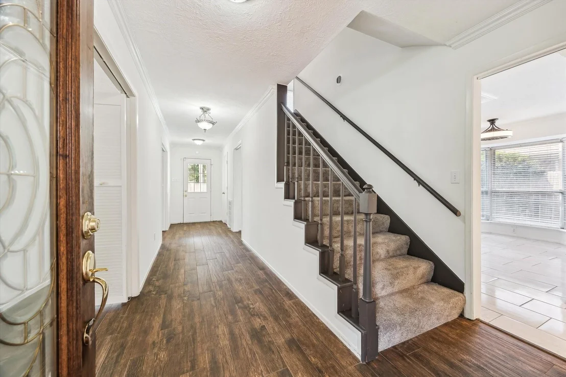 Photo of 607 Oak Harbor Drive