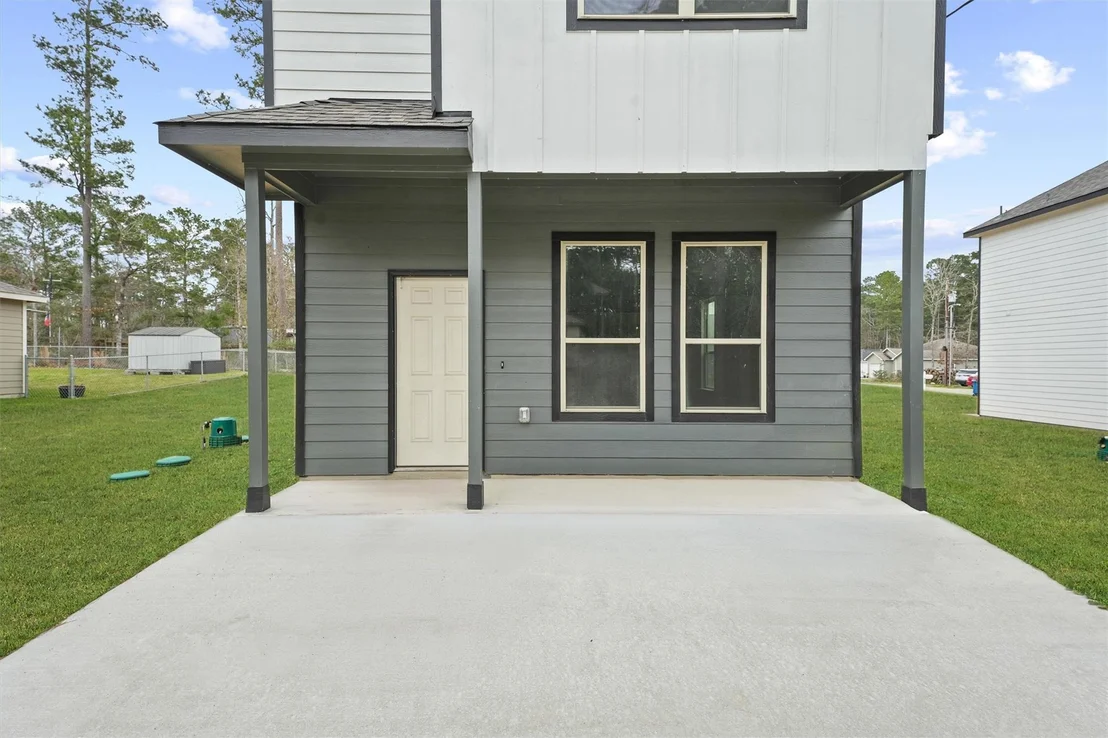 Photo of 15618 Sycamore Drive