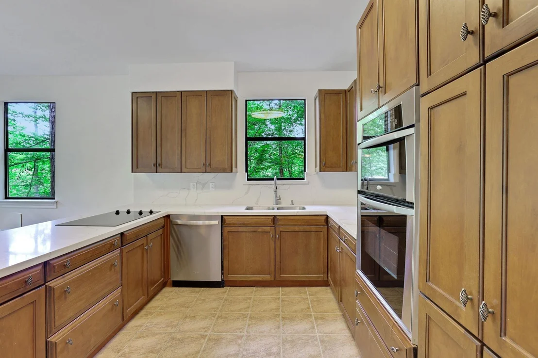 Photo of 701 Lakeview Estates Drive