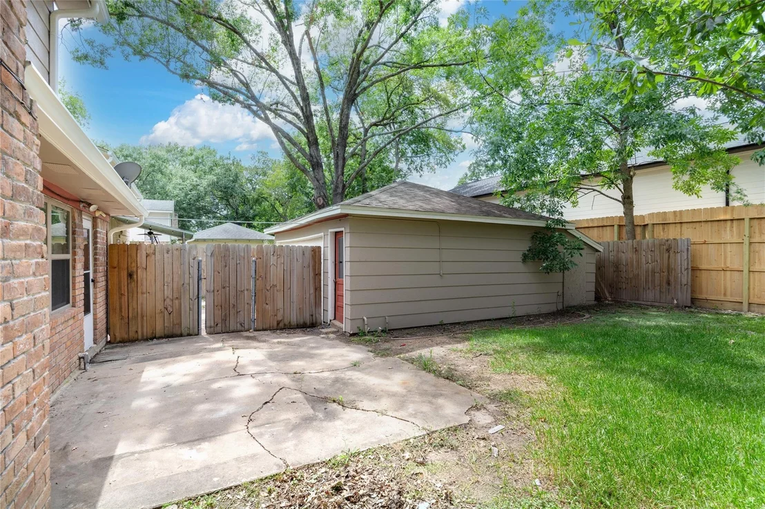 Photo of 13910 Baytree Drive