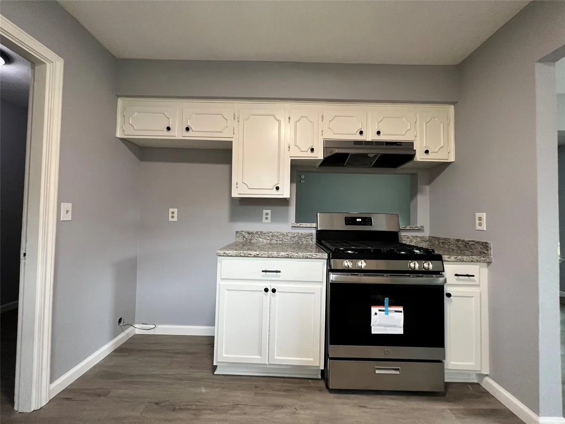 Photo of 7110 Ensworth Drive