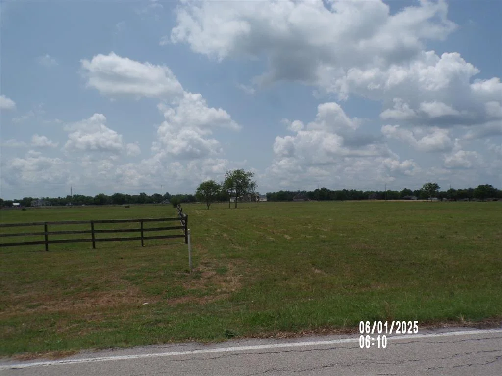 Photo of 3333 Blue Grass Dr Drive