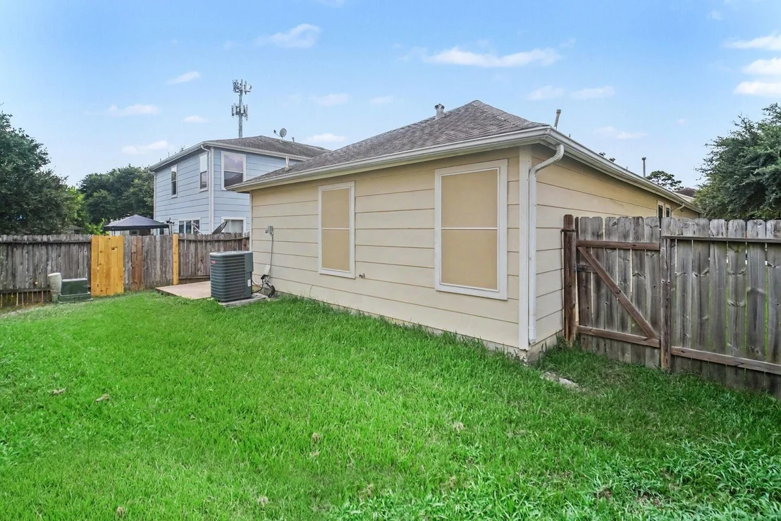 Photo of 4406 Twisting Pine Court