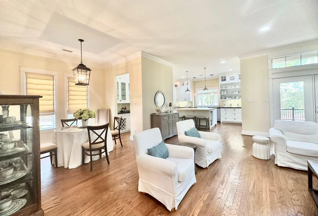 Photo of 16 Balboa Road