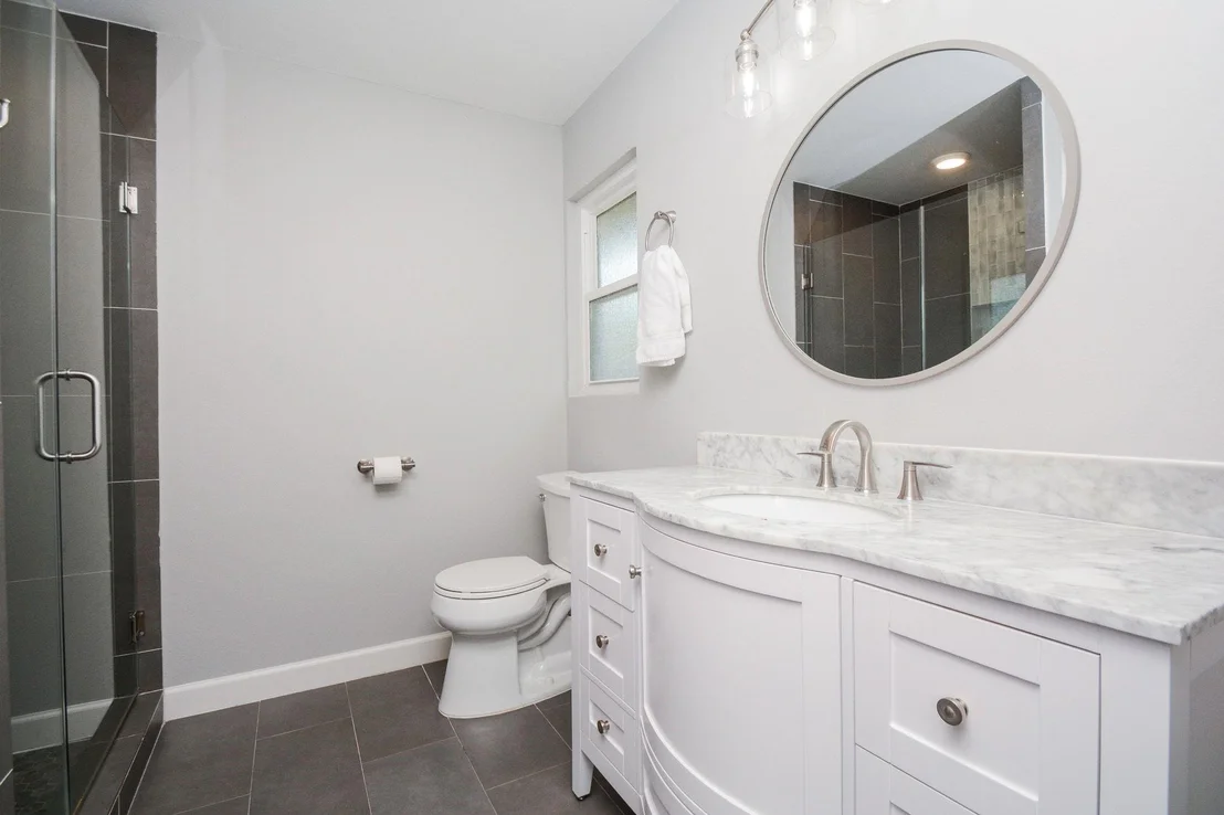 Photo of 7926 Ridgeview Drive