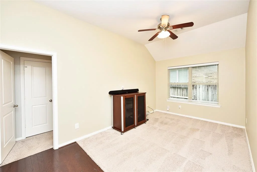 Photo of 6007 Hedgepark Drive