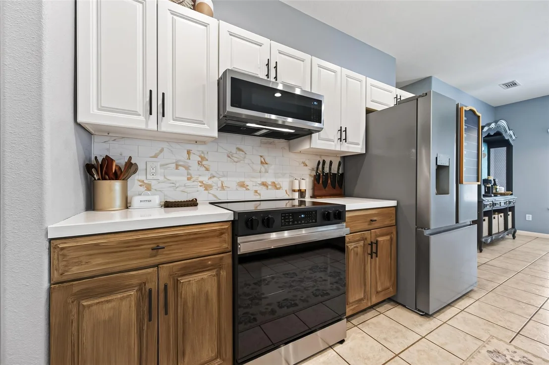 Photo of 12430 Longfellow Drive