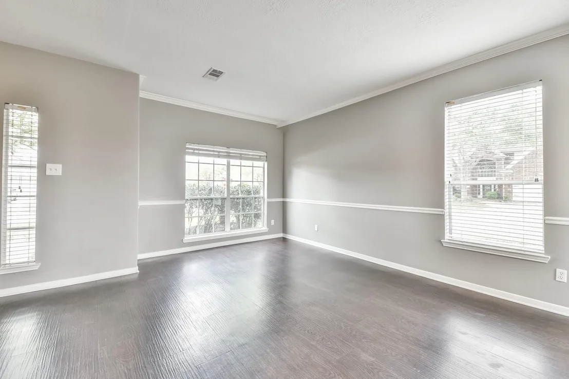 Photo of 6122 Spanish Oak Drive