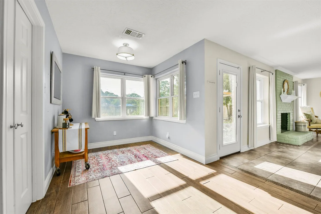 Photo of 19611 Suncove Lane