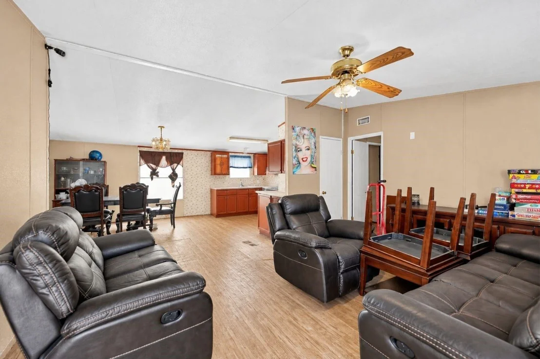 Photo of 104 Lone Oak Circle