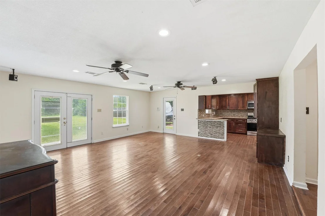 Photo of 2922 Pansy Street