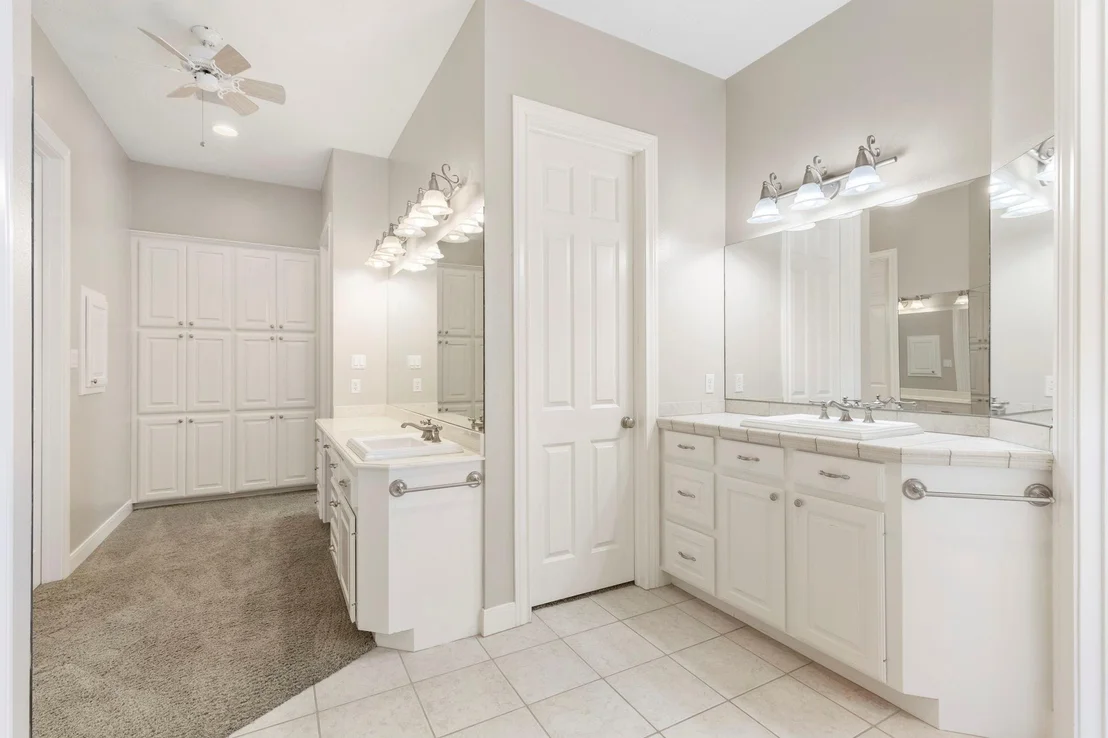 Photo of 10857 Lake Forest Drive