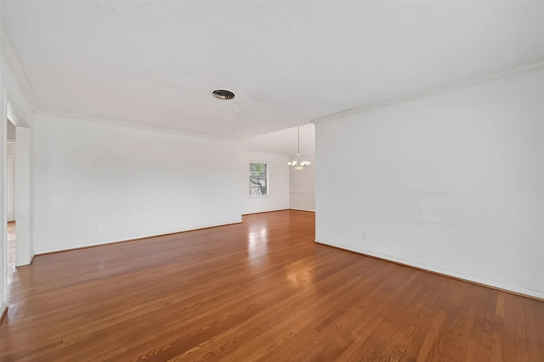 Photo of 4807 Creekbend Drive