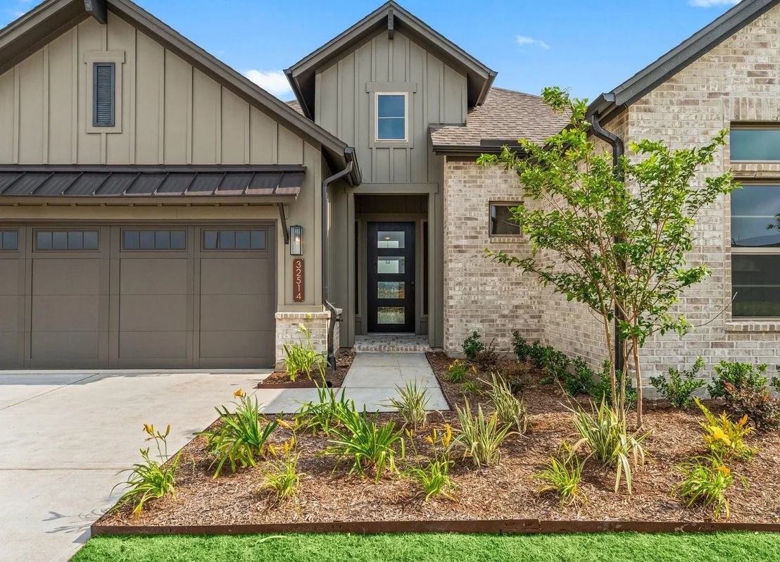 Photo of 32514 Ebony Jewelwing Court