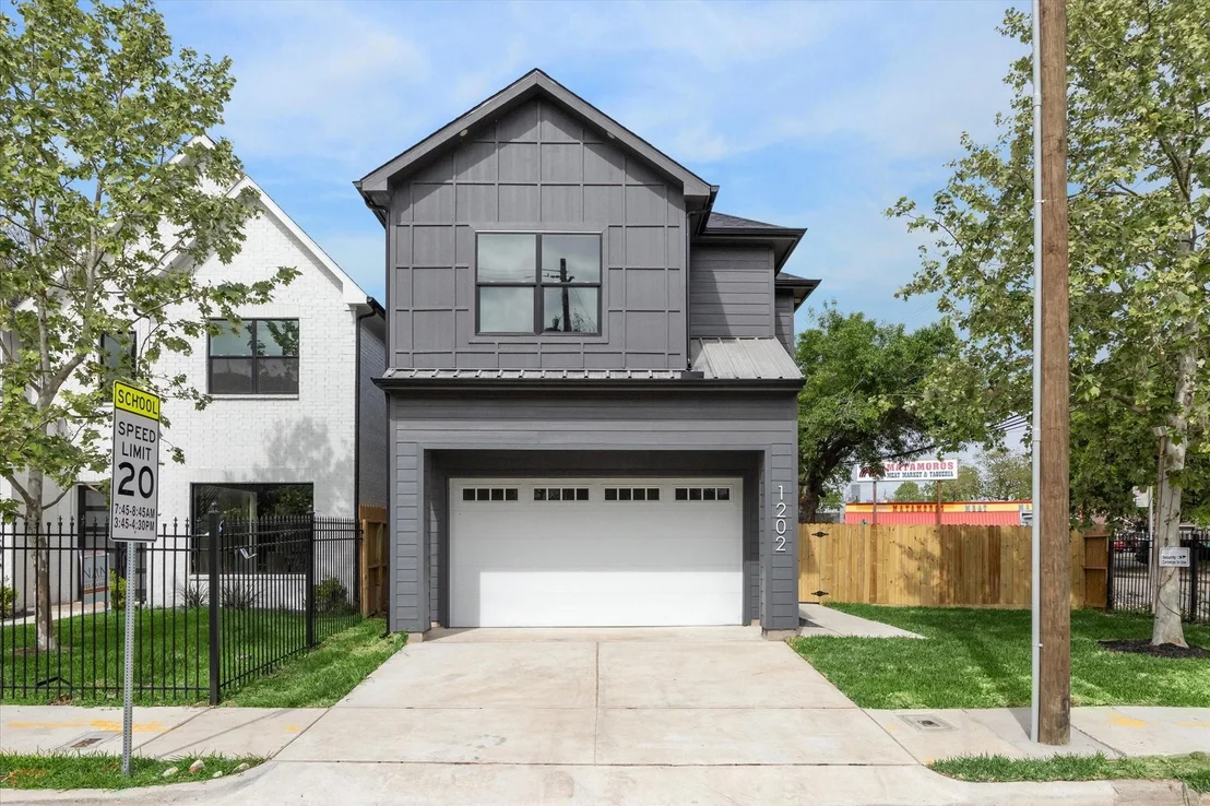 Photo of 1202 Gustav Street