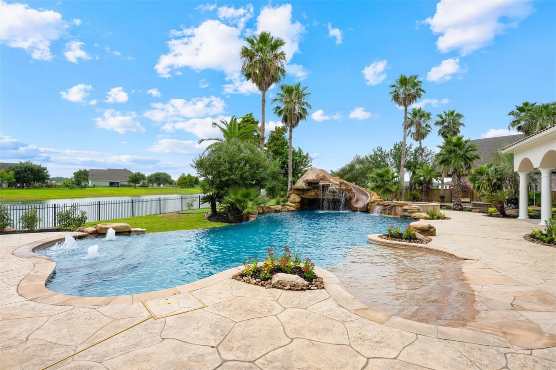 Photo of 6710 Falcon Point