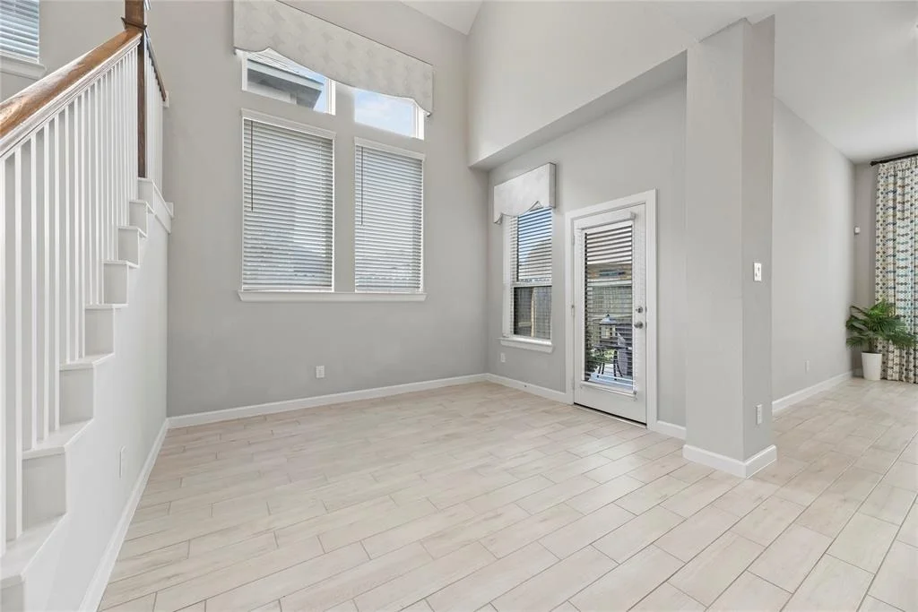 Photo of 10919 Crestwood Point Circle