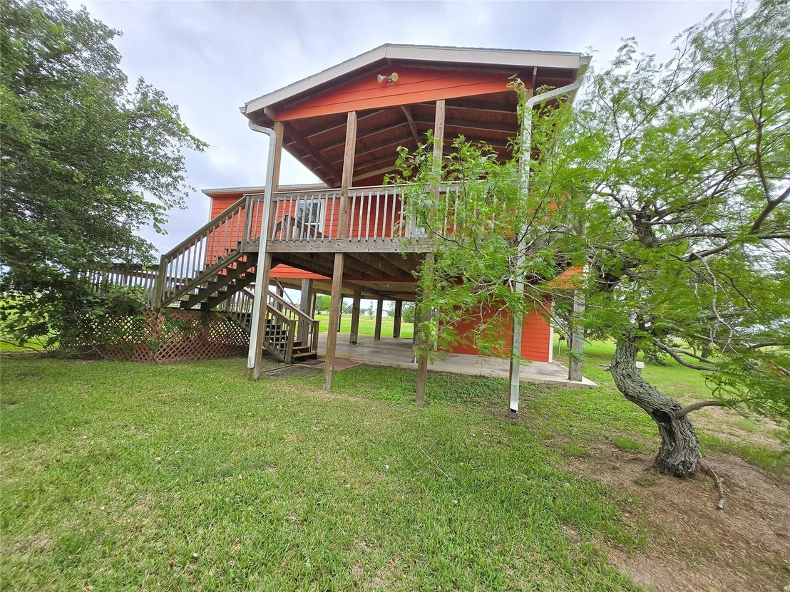 Photo of 205 Buckskin Drive