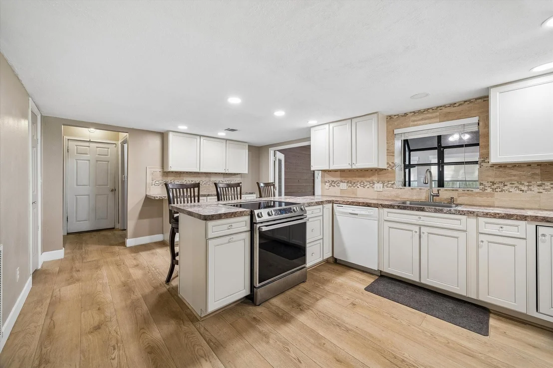 Photo of 24288 Maple Circle