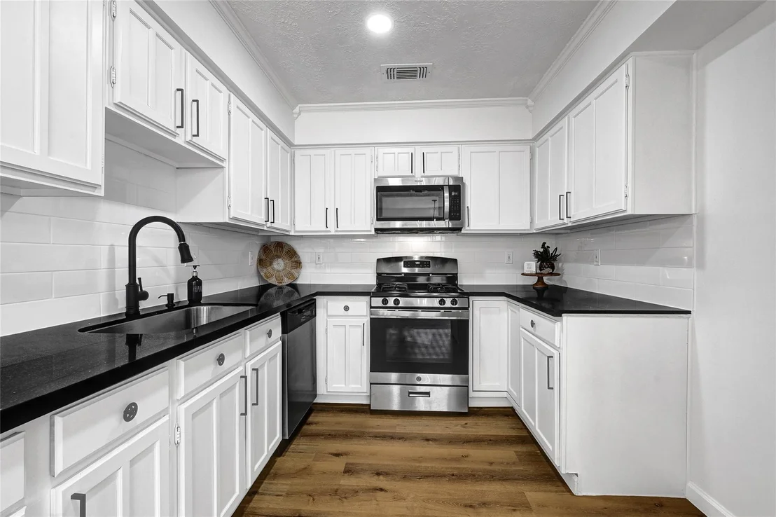 Photo of 7223 Echo Pines Drive