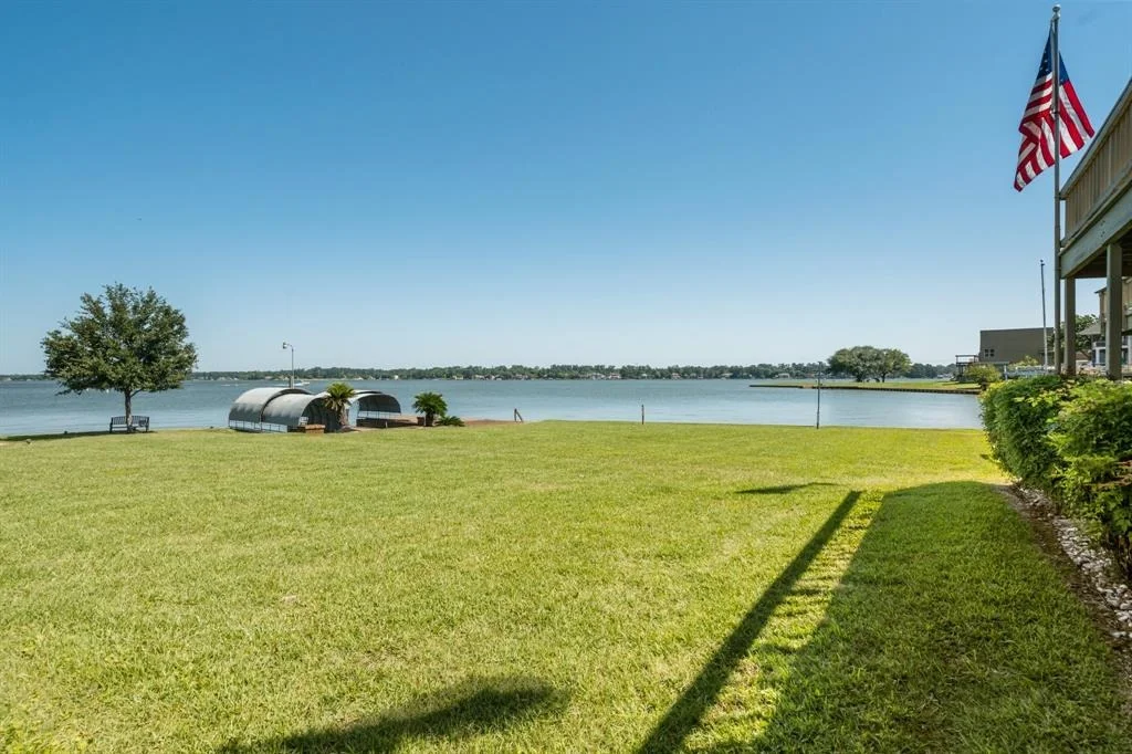 Photo of 112 Cove Point