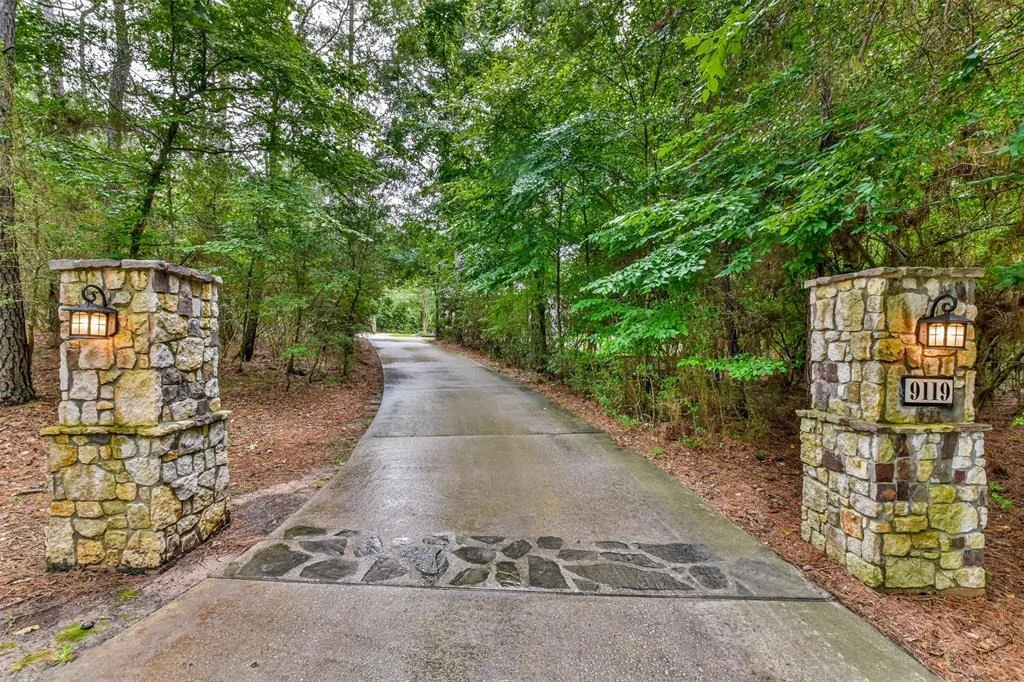 Photo of 9119 Sendera Drive