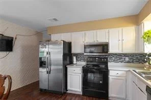 Photo of 7507 Mesones Drive