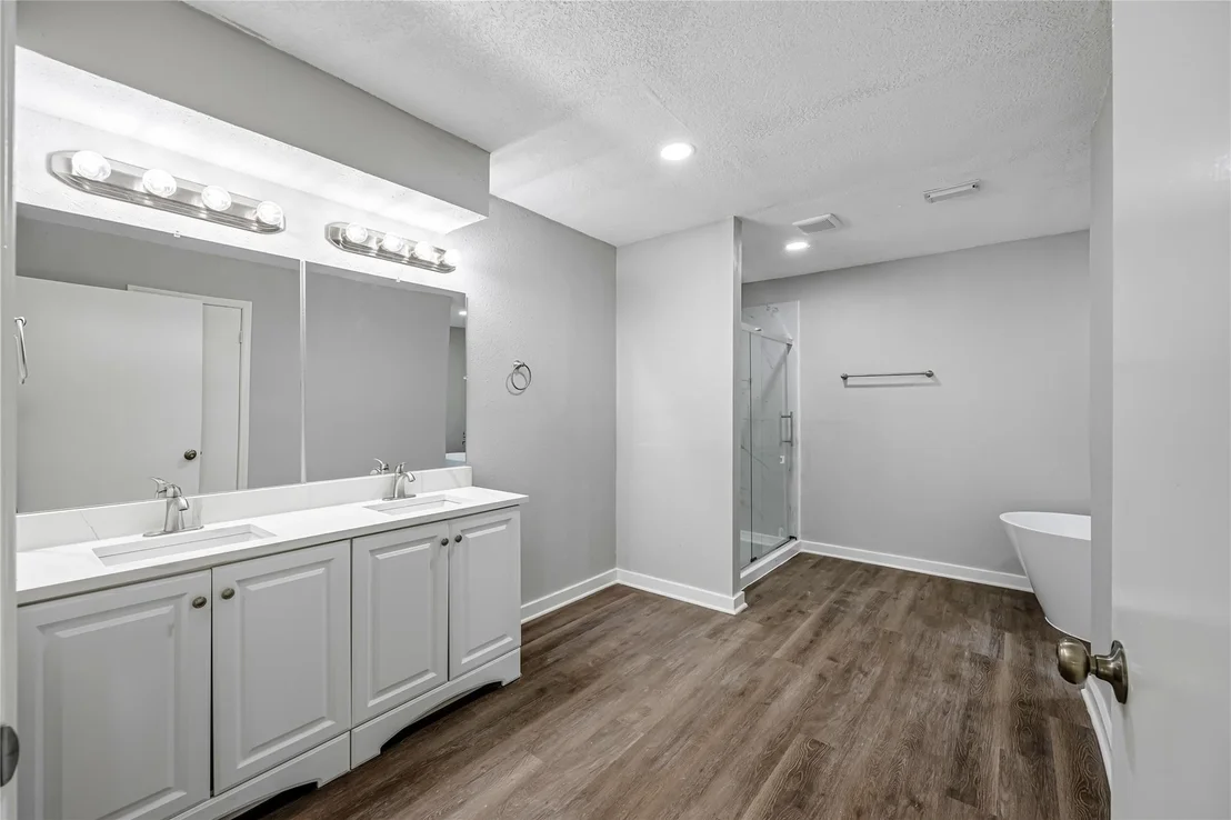 Photo of 5914 Havenwoods Drive