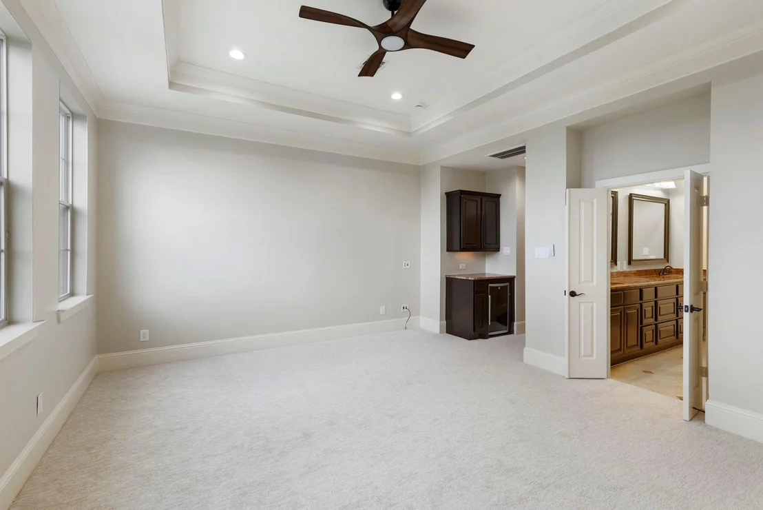 Photo of 262 Breezy Way
