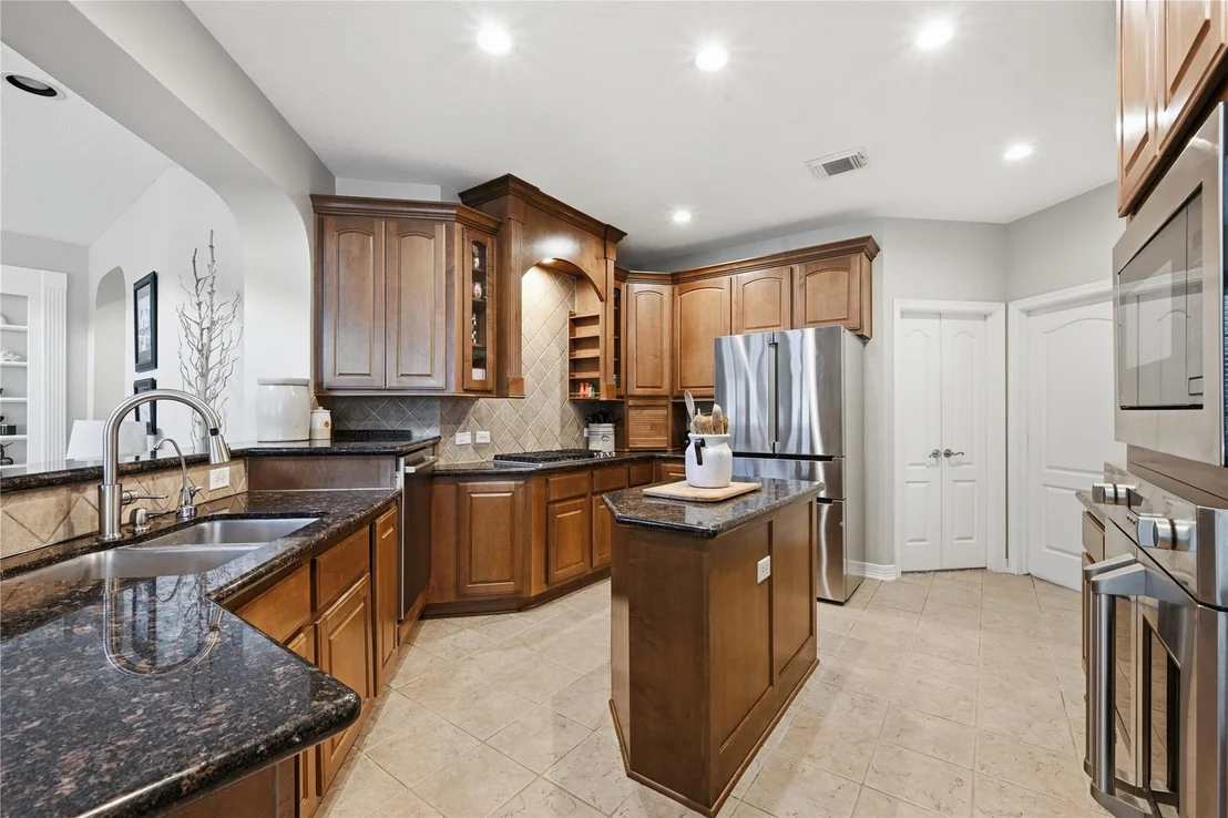 Photo of 10111 Earlington Manor Drive