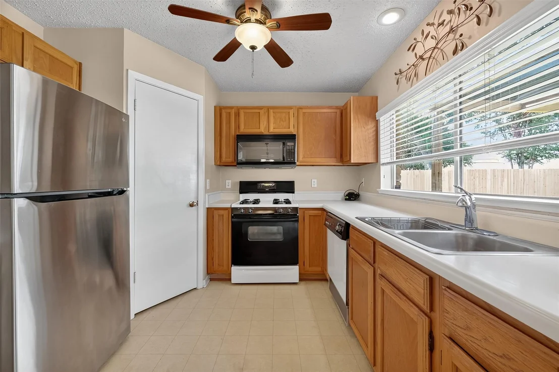 Photo of 9635 Dapple Lane