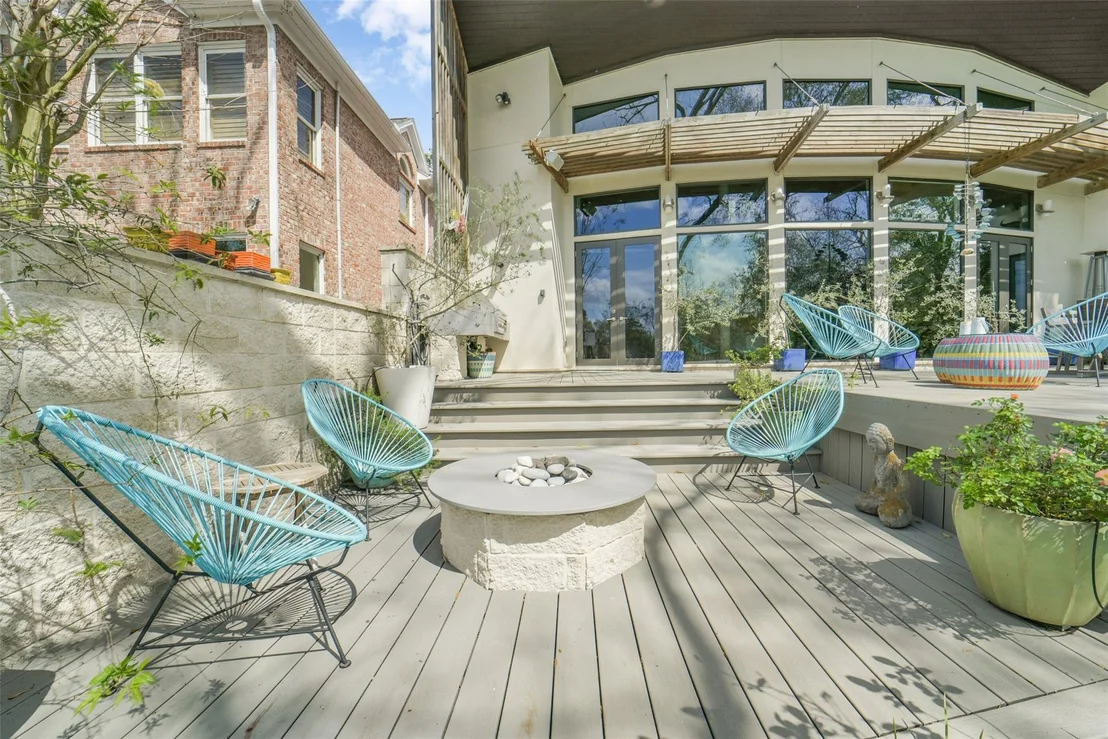 Photo of 15 Hudson Circle